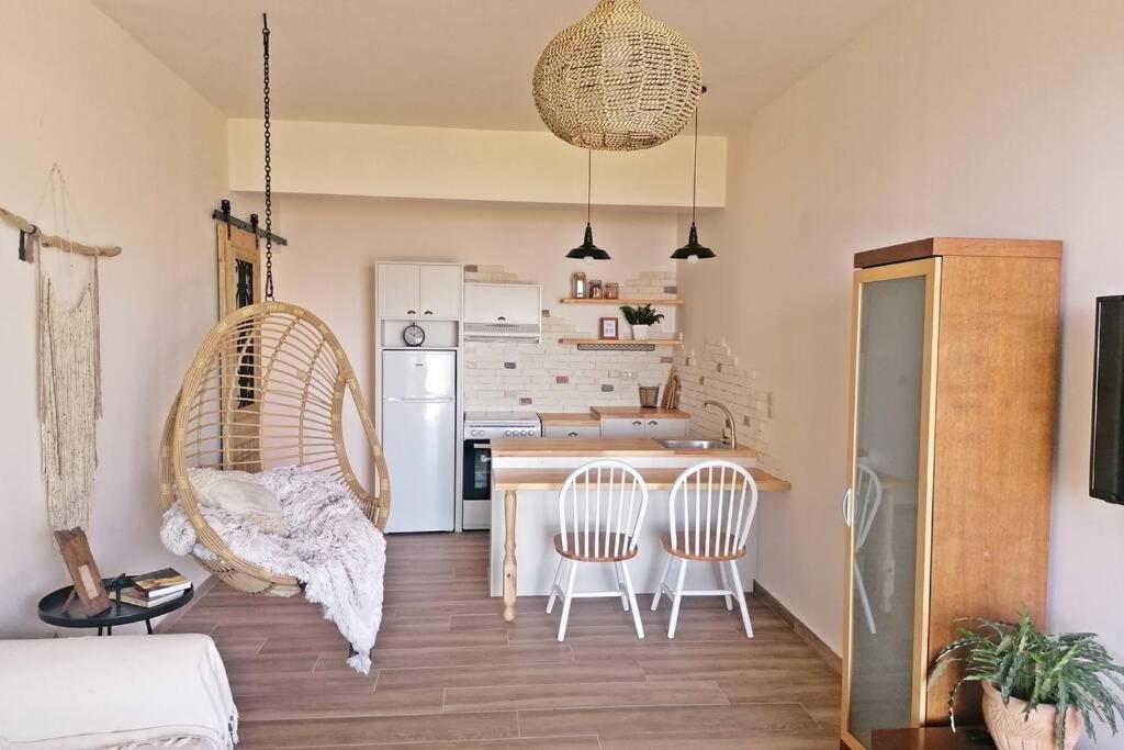 Alkyoni - Stavi'S Guesthouse Míloi Εξωτερικό φωτογραφία